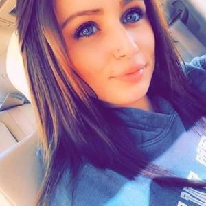 Meet your Posher, Shelly